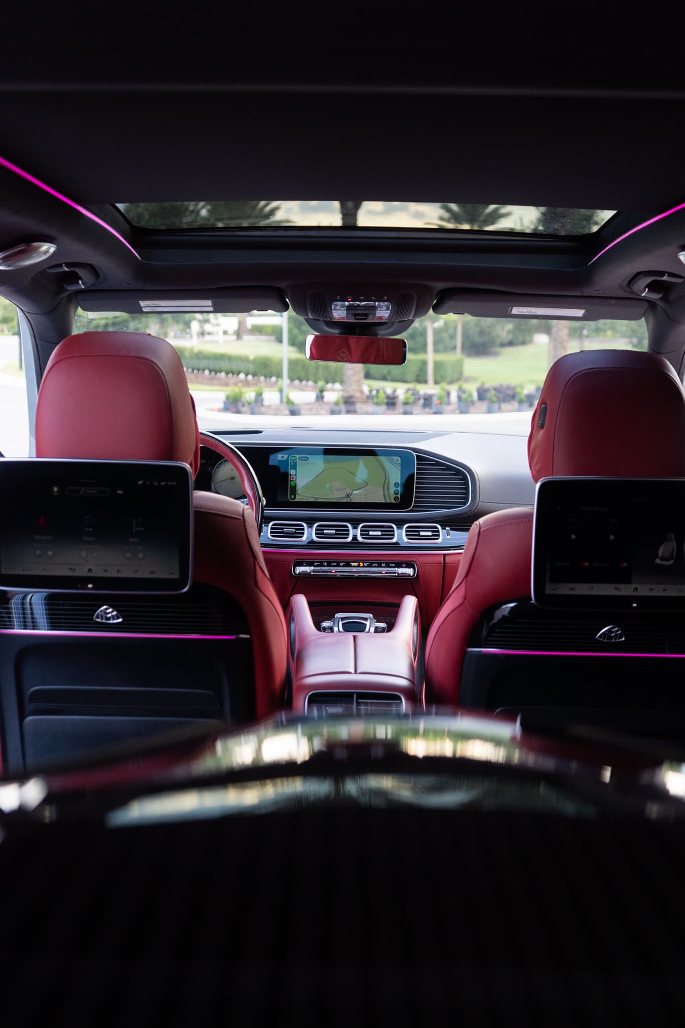 Mercedes-Benz Maybach GLS 600 — photo 15