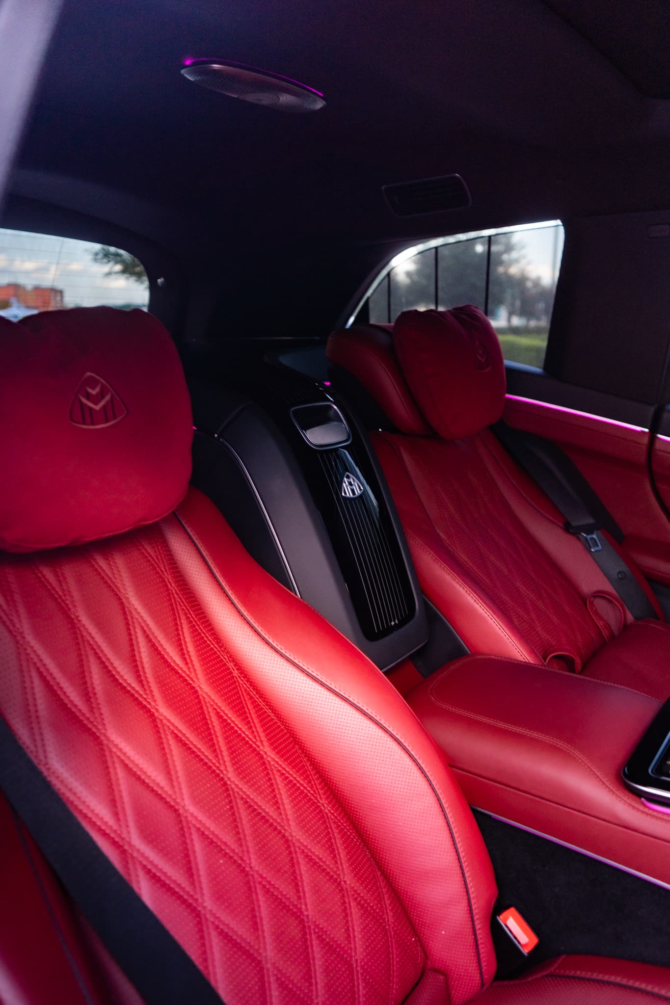 Mercedes-Benz Maybach GLS 600 — photo 21
