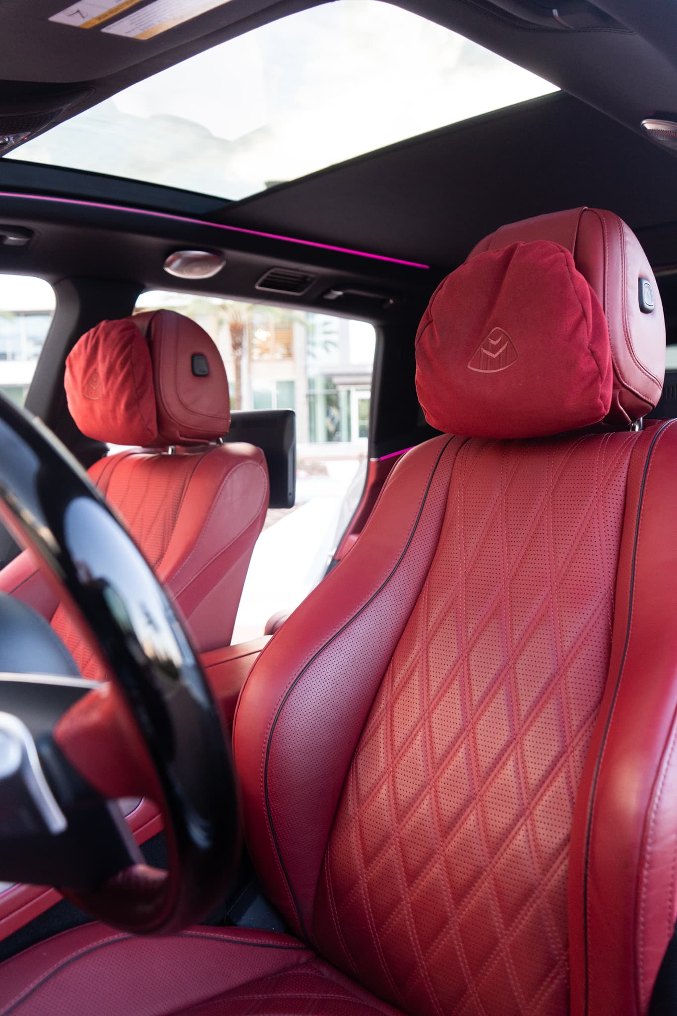 Mercedes-Benz Maybach GLS 600 — photo 10
