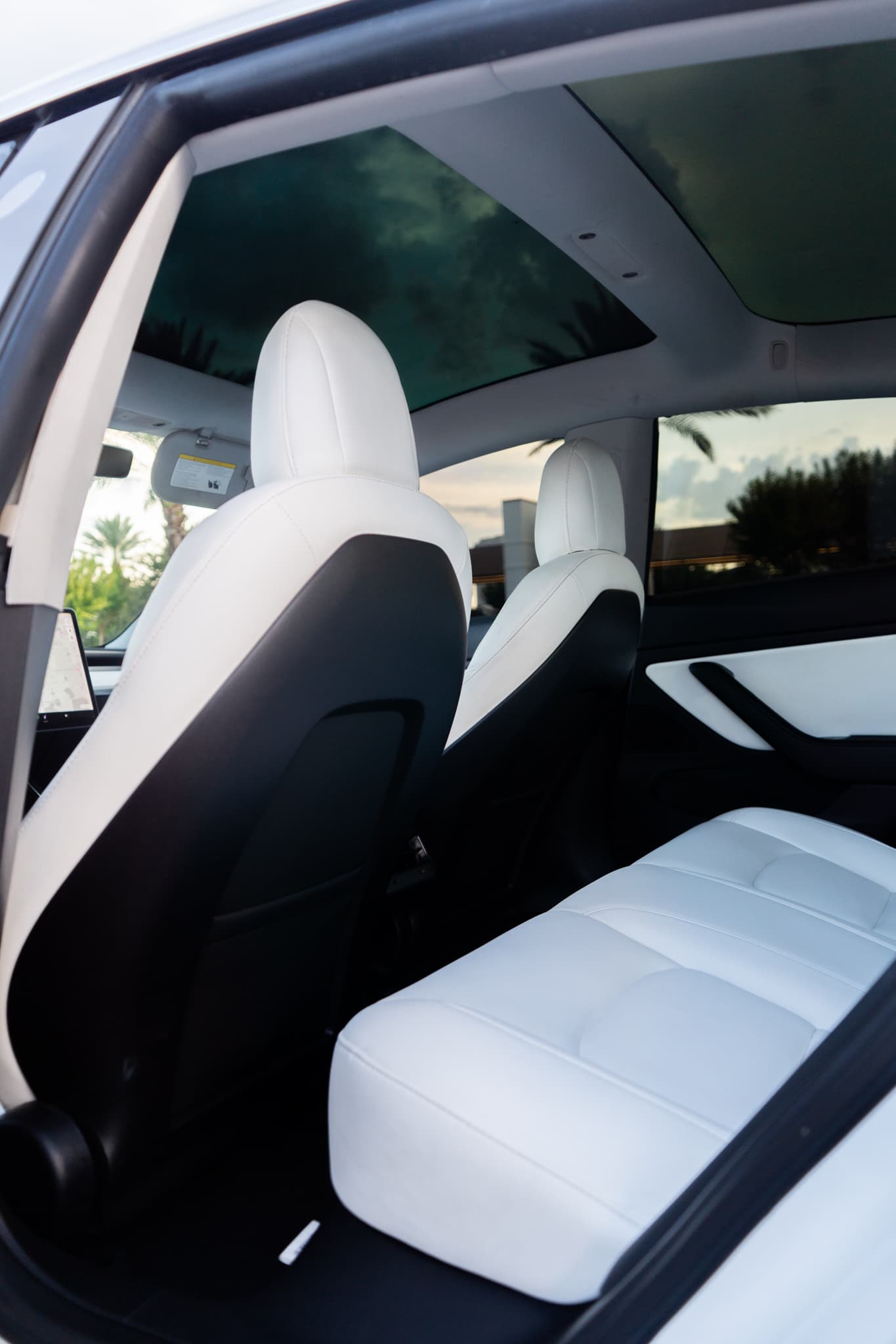 Tesla Model 3 — photo 3