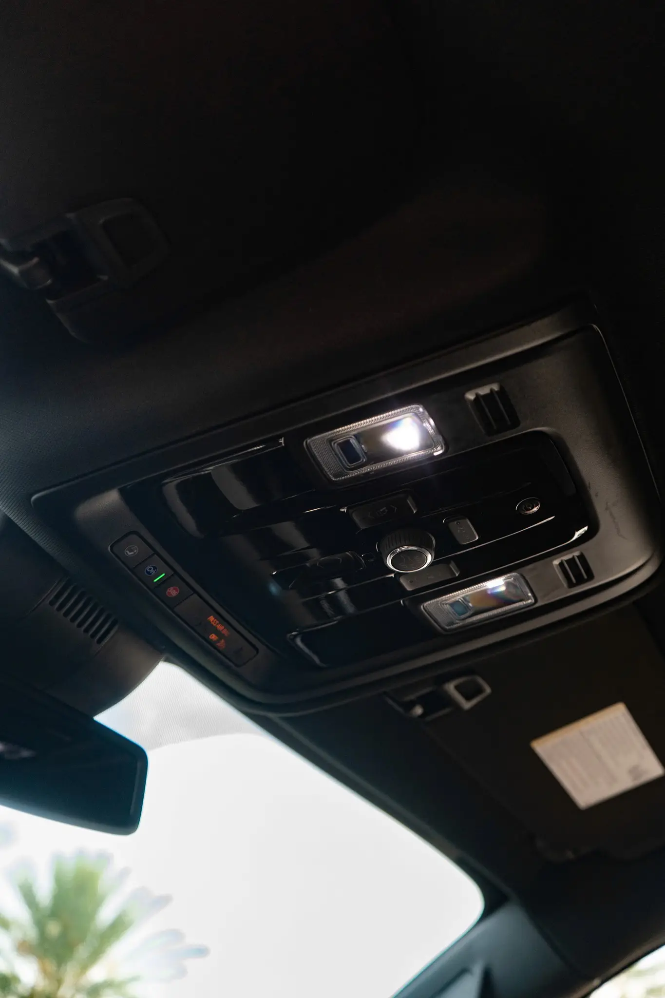 GMC Yukon Denali XL — photo 9