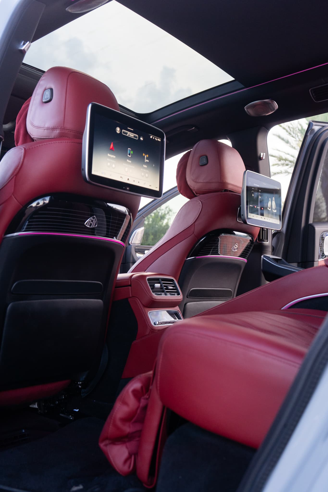 Mercedes-Benz Maybach GLS 600 — photo 8