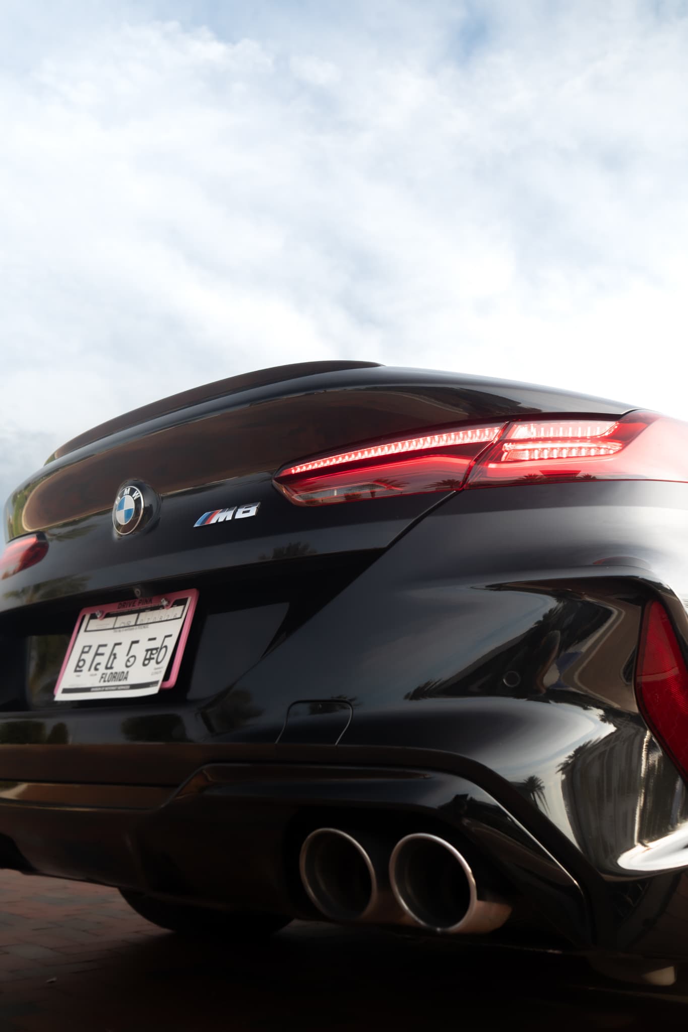 BMW M8 — photo 7