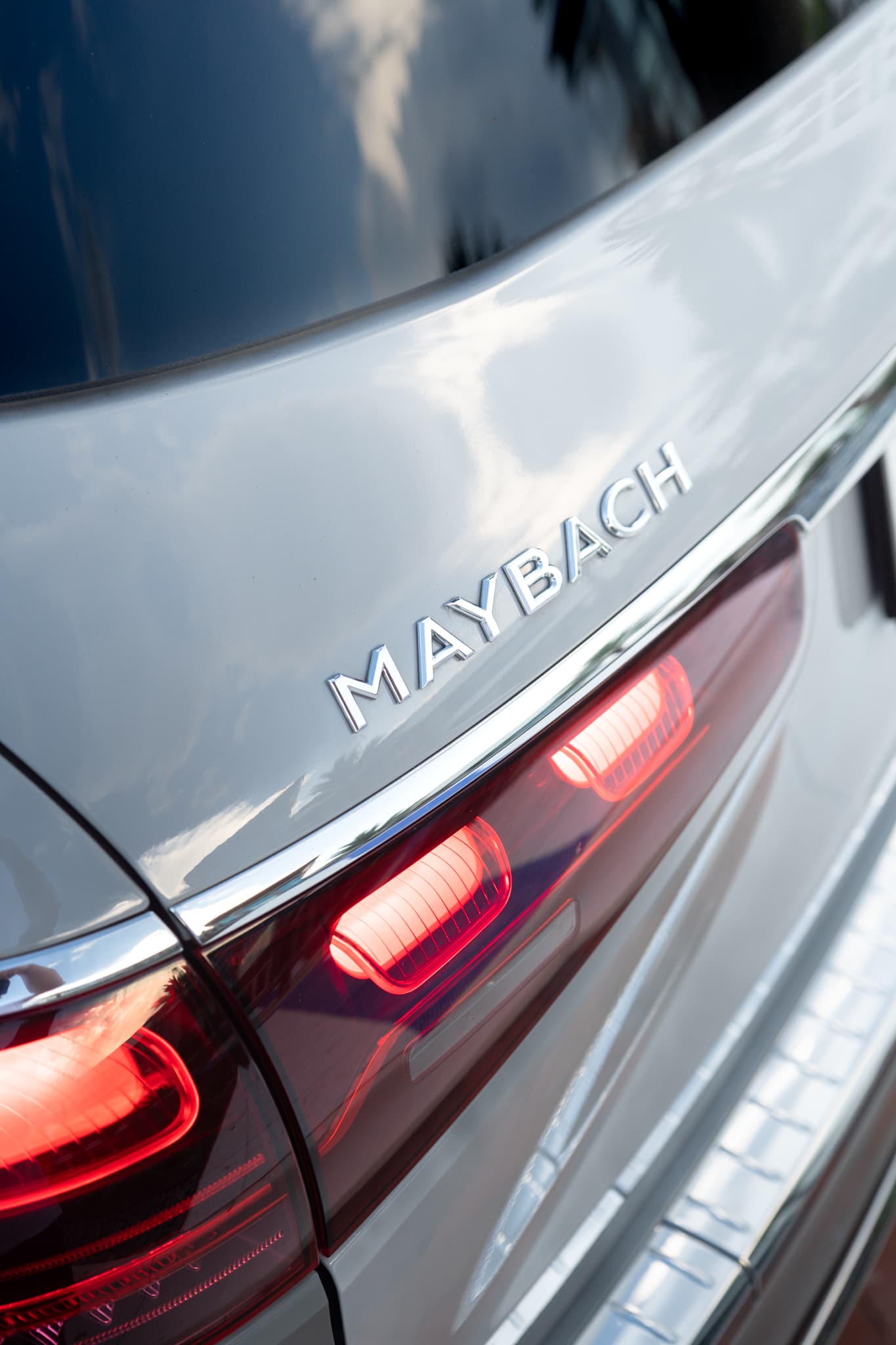 Mercedes-Benz Maybach GLS 600 — photo 4