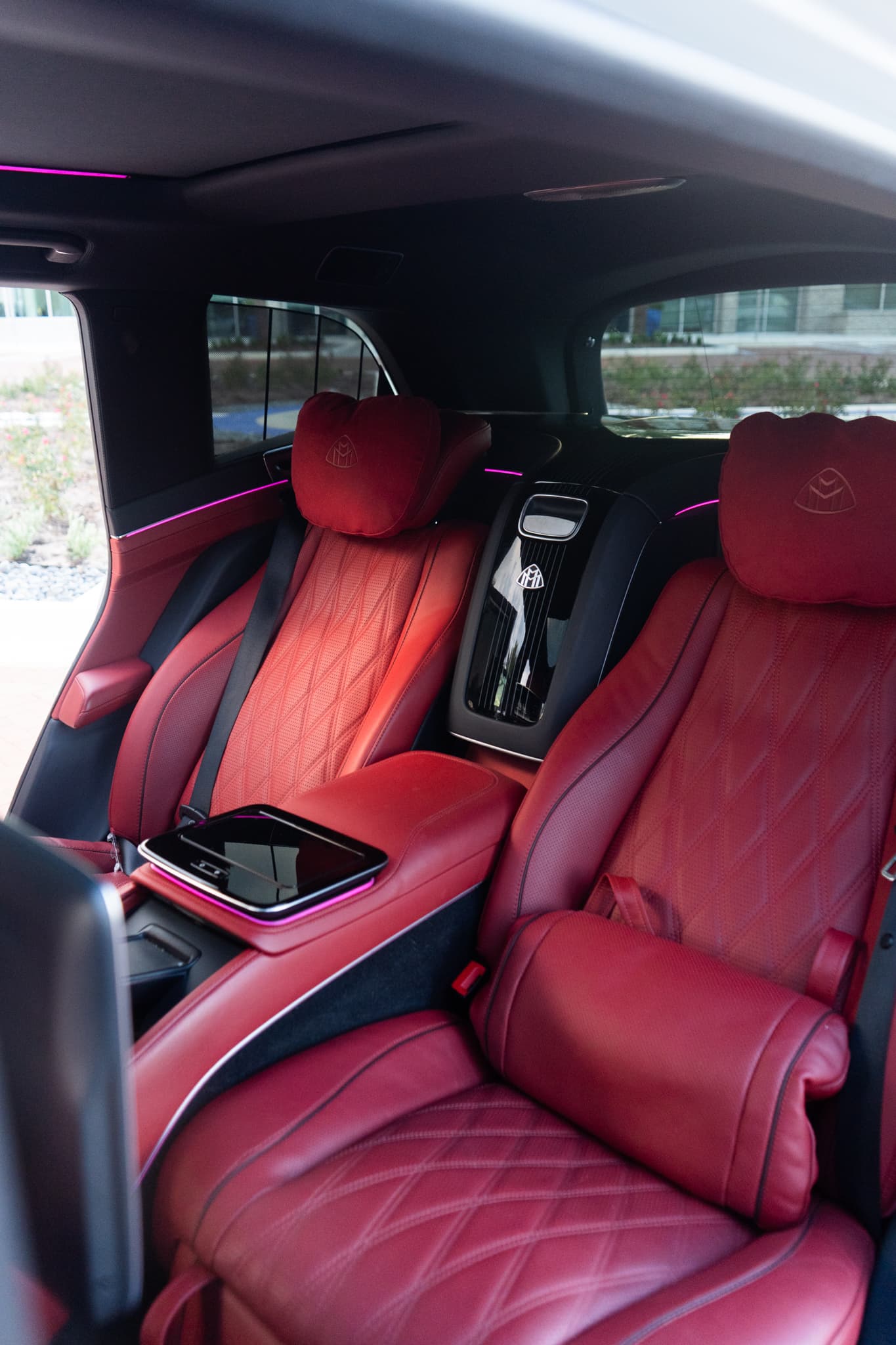 Mercedes-Benz Maybach GLS 600 — photo 9