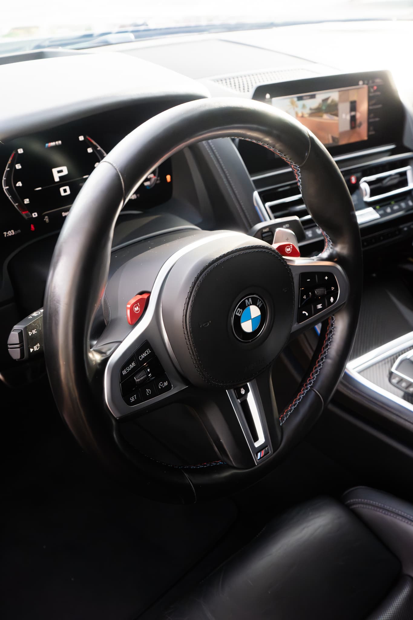 BMW M8 — photo 9
