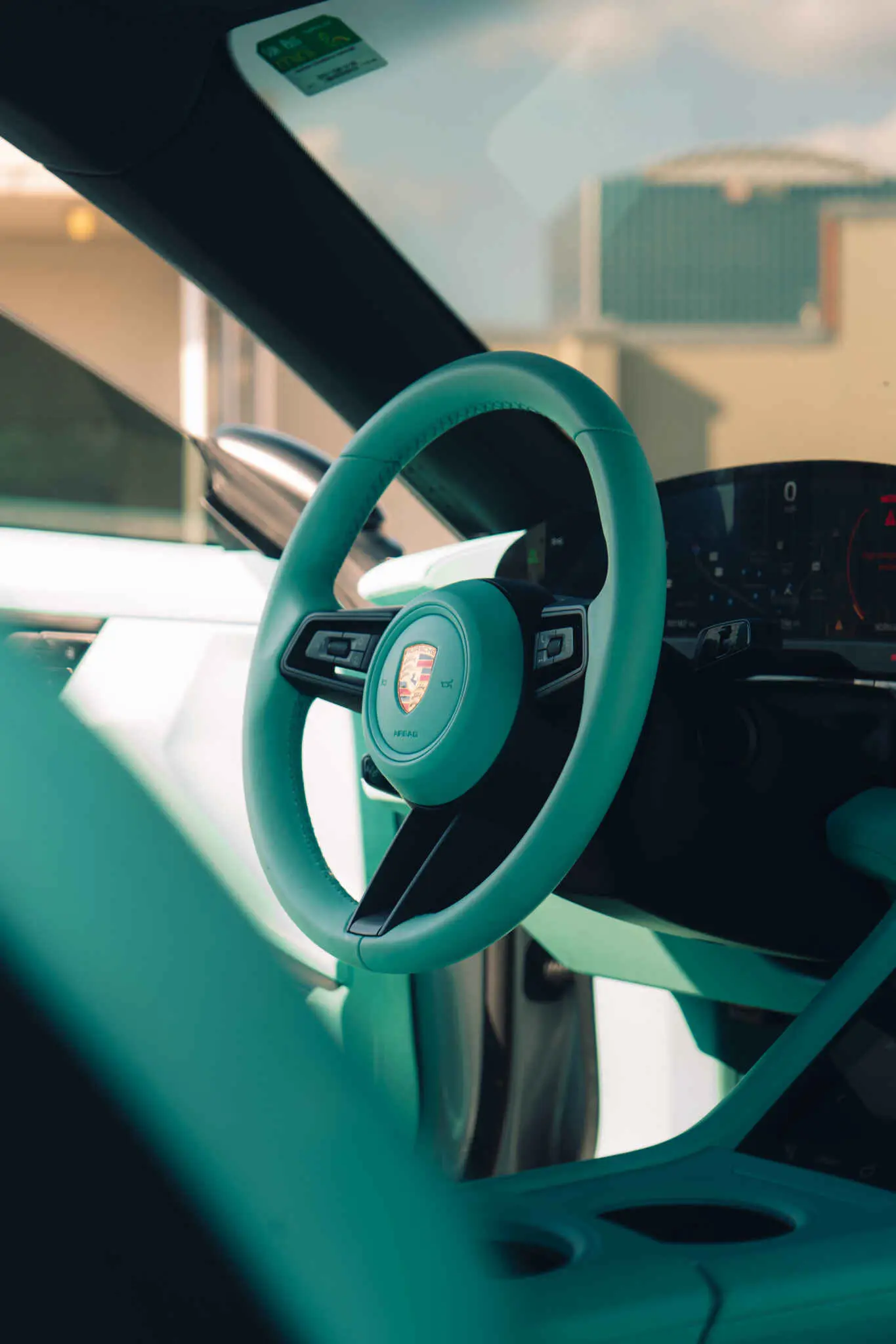 Porsche Taycan — photo 2