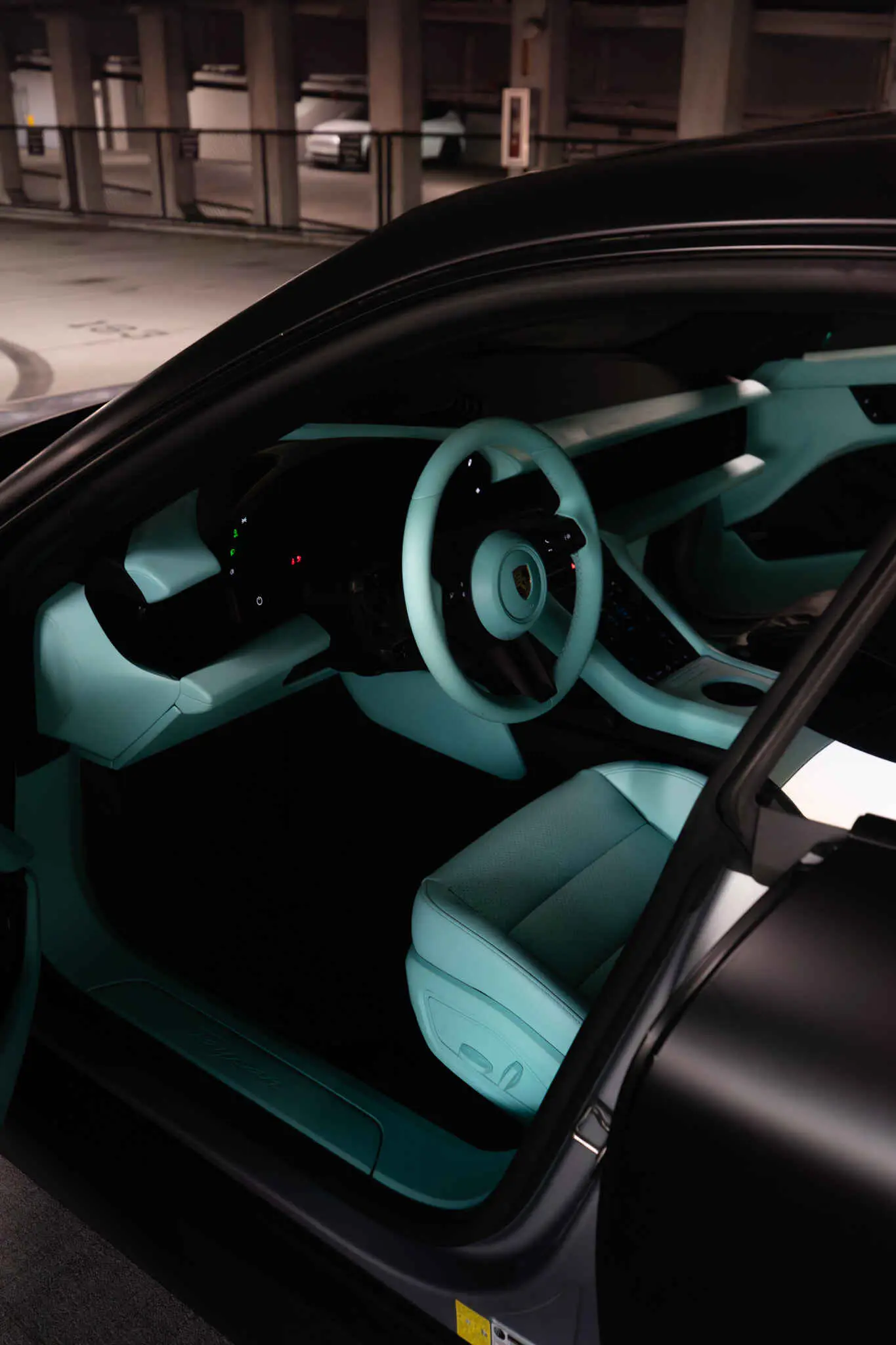 Porsche Taycan — photo 5