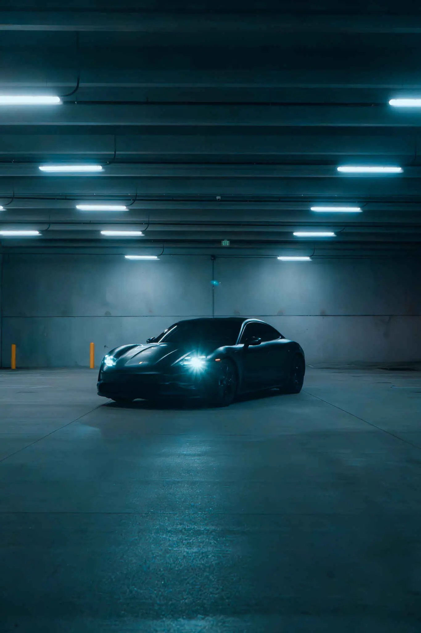 Porsche Taycan — photo 7