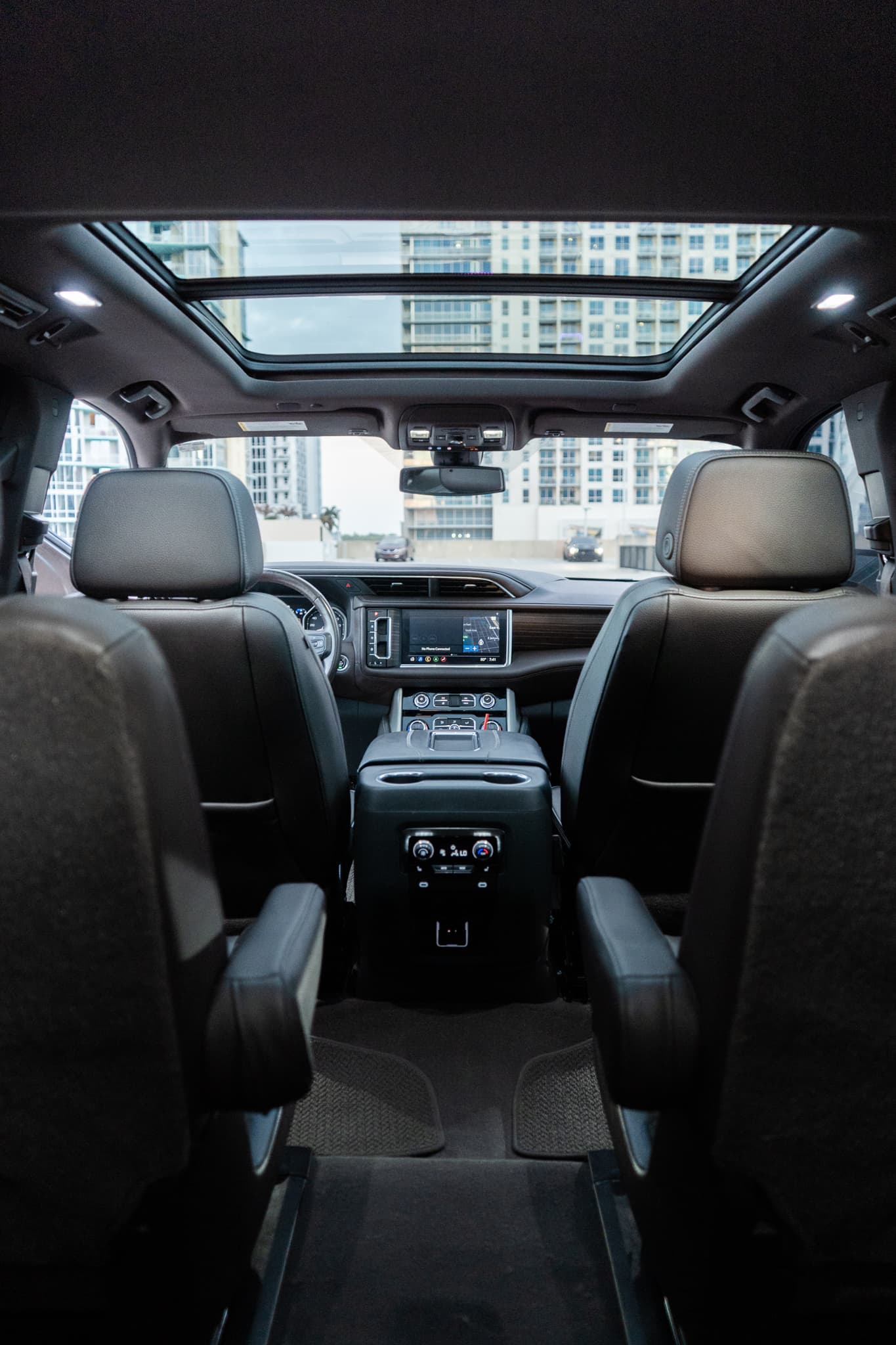 GMC Yukon Denali — photo 19
