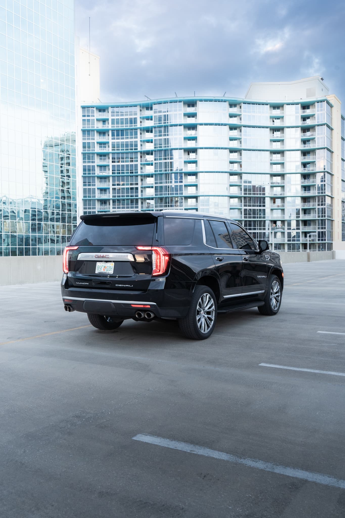 GMC Yukon Denali — photo 20