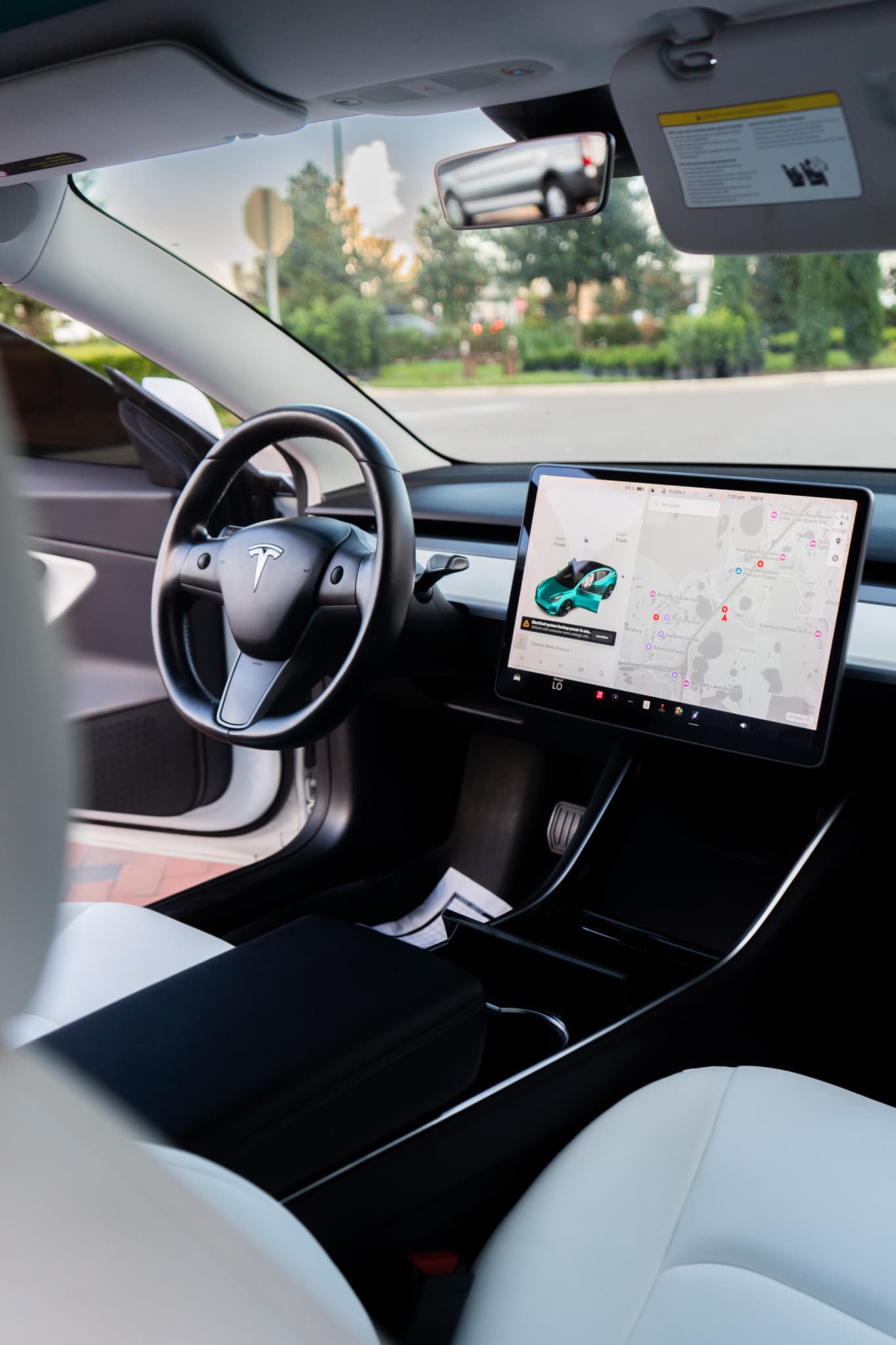 Tesla Model 3 — photo 5