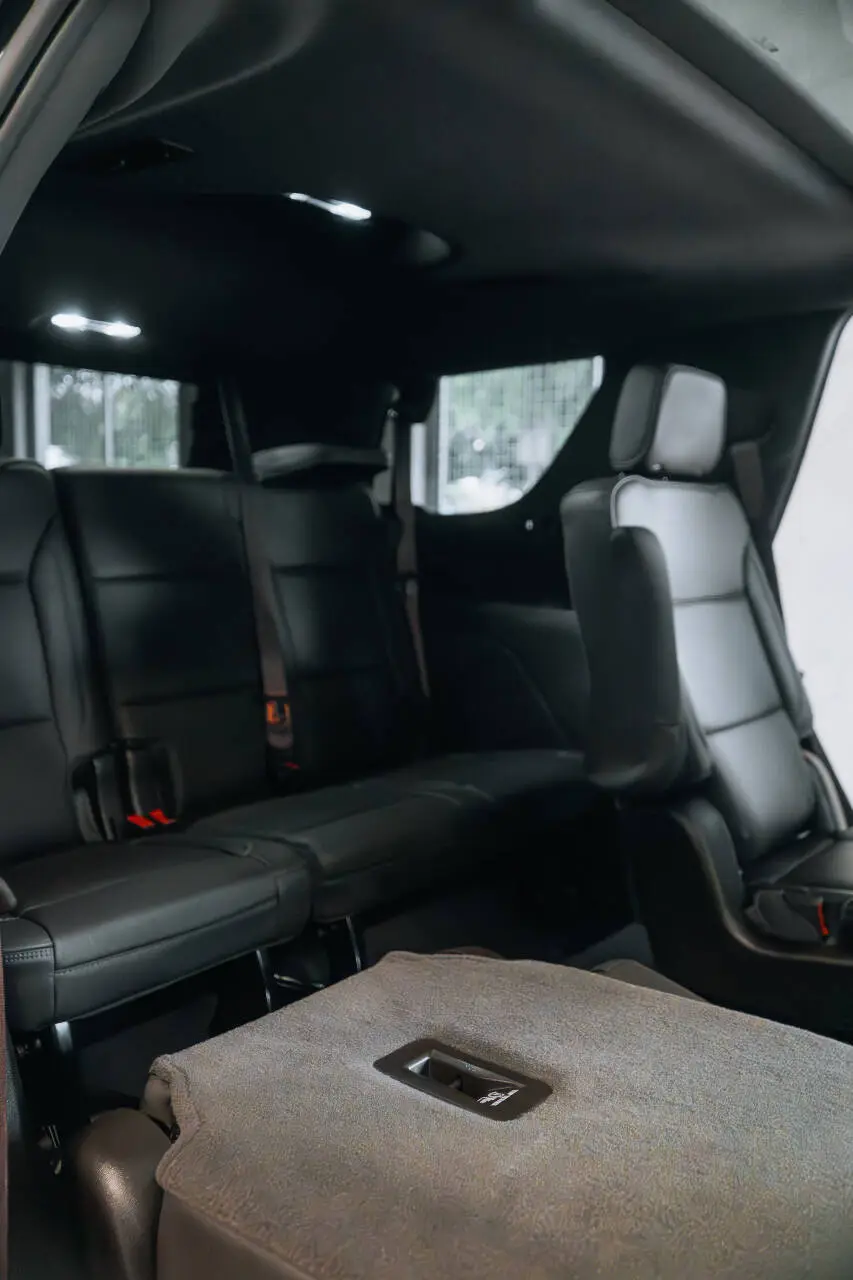 GMC Yukon Denali — photo 6